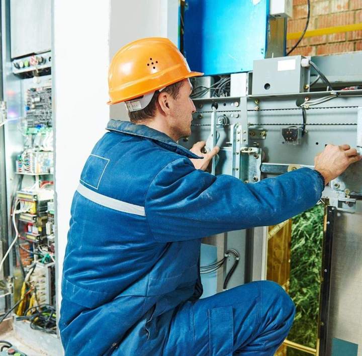 Électricien industriel Laval
