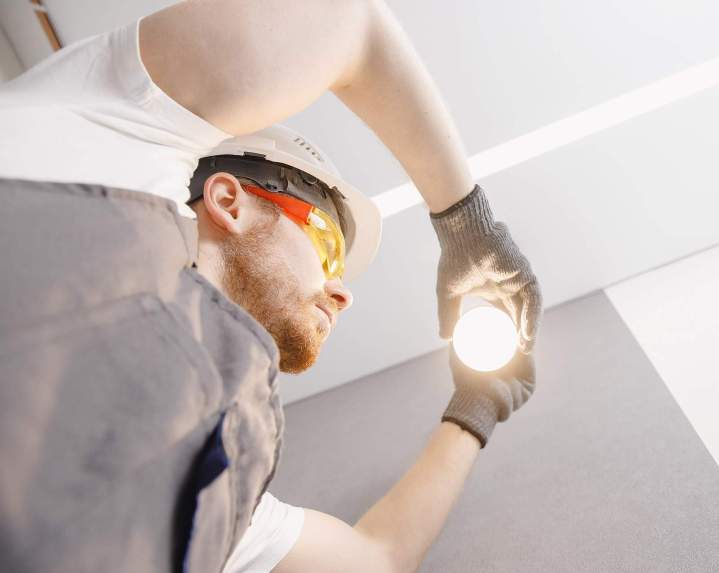 Secure residential electrical installation in Laval