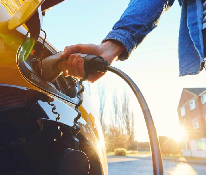 Installation of an electric charging station in Laval